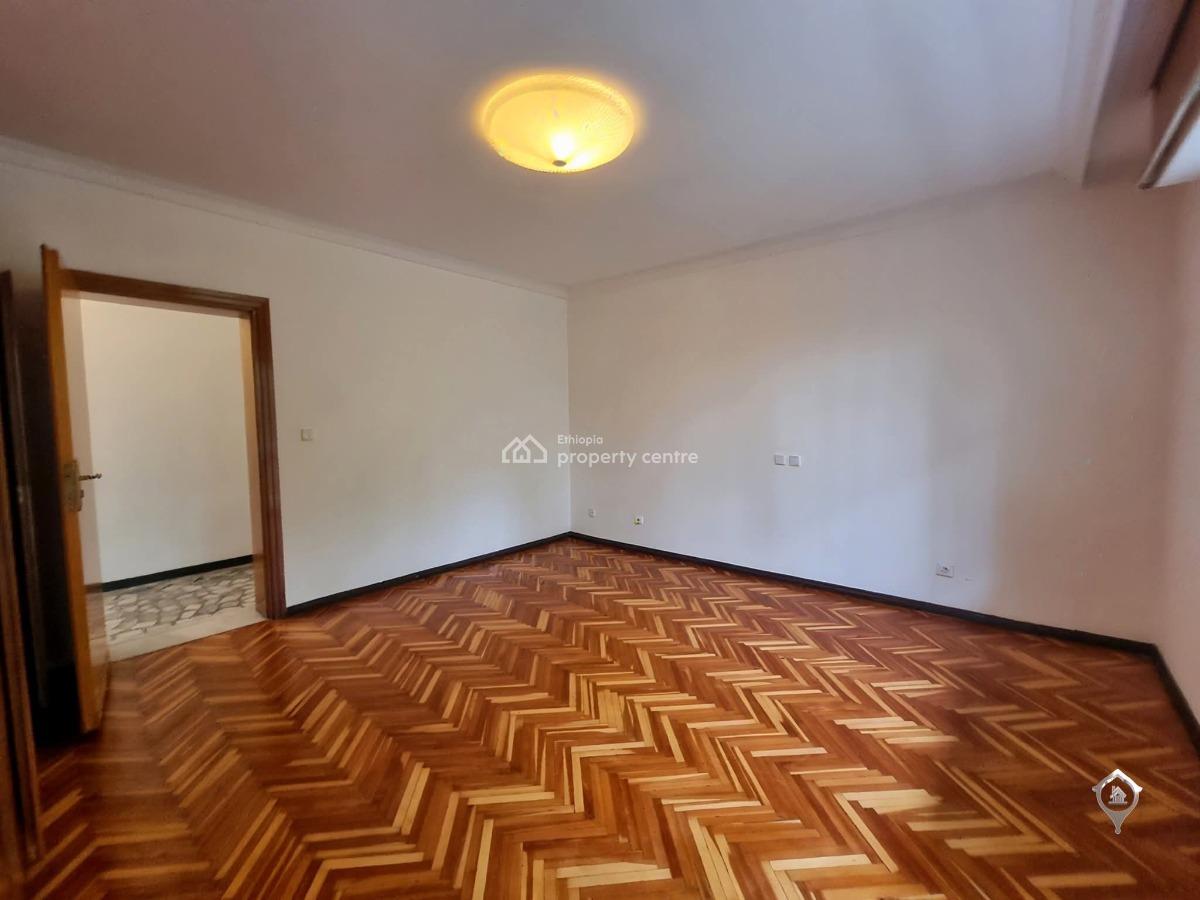 Cozy Family Home -- Old Airport Near Ics & Brana School, Nifas Silk-lafto, Addis Ababa, House for Rent