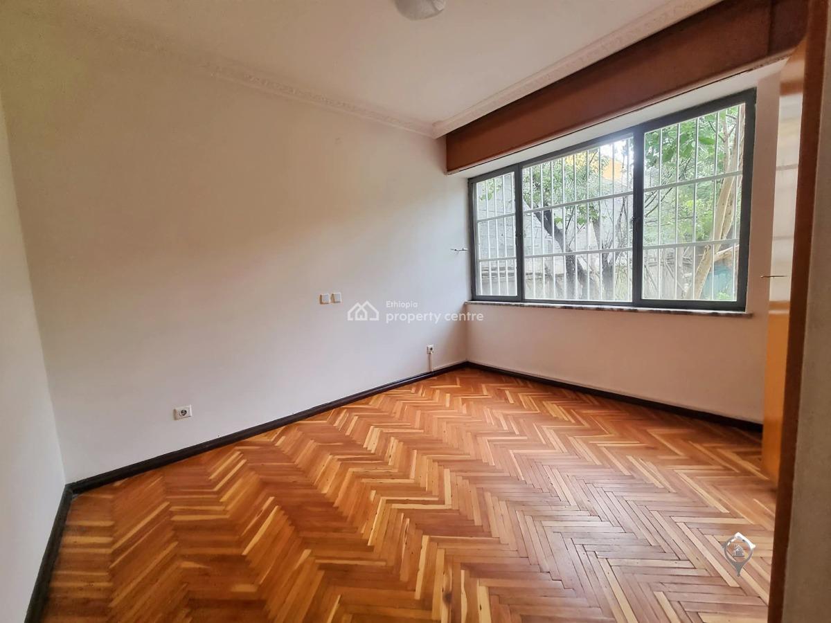 Cozy Family Home -- Old Airport Near Ics & Brana School, Nifas Silk-lafto, Addis Ababa, House for Rent