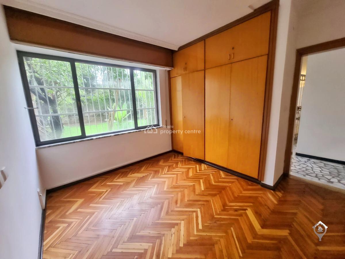 Cozy Family Home -- Old Airport Near Ics & Brana School, Nifas Silk-lafto, Addis Ababa, House for Rent