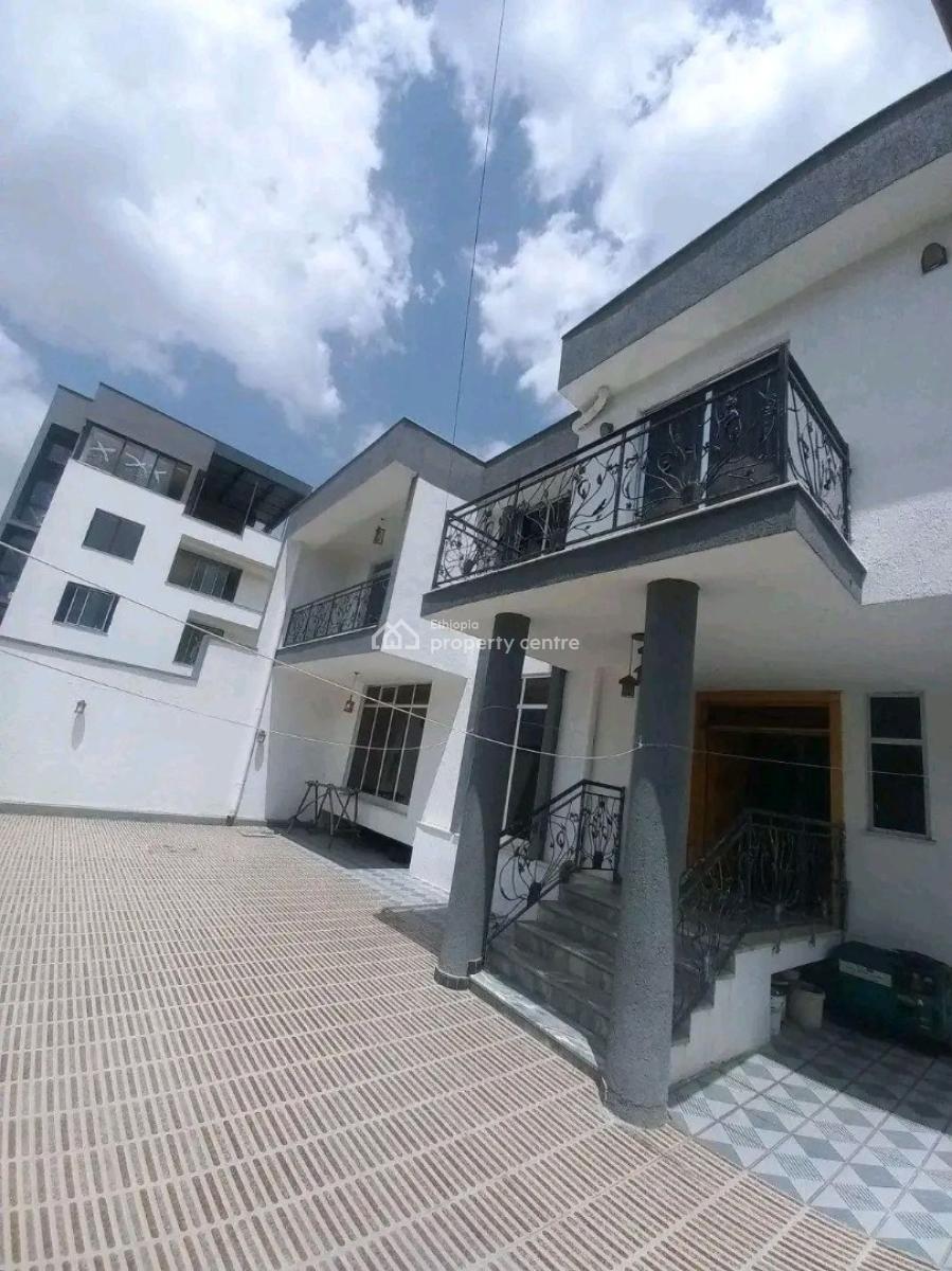 Ayat, B+g+1 Luxury House ......300sqm, Ayat Compound, Bole, Addis Ababa, House for Sale