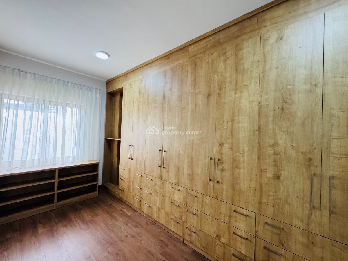 Majestic 3 Bedroom Penthouse, Bole Road, Bole, Addis Ababa, Apartment for Rent