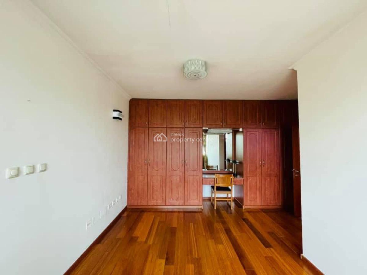 Elegant 4 Bedroom Family Home, Meskel Flower, Kirkos, Addis Ababa, House for Rent