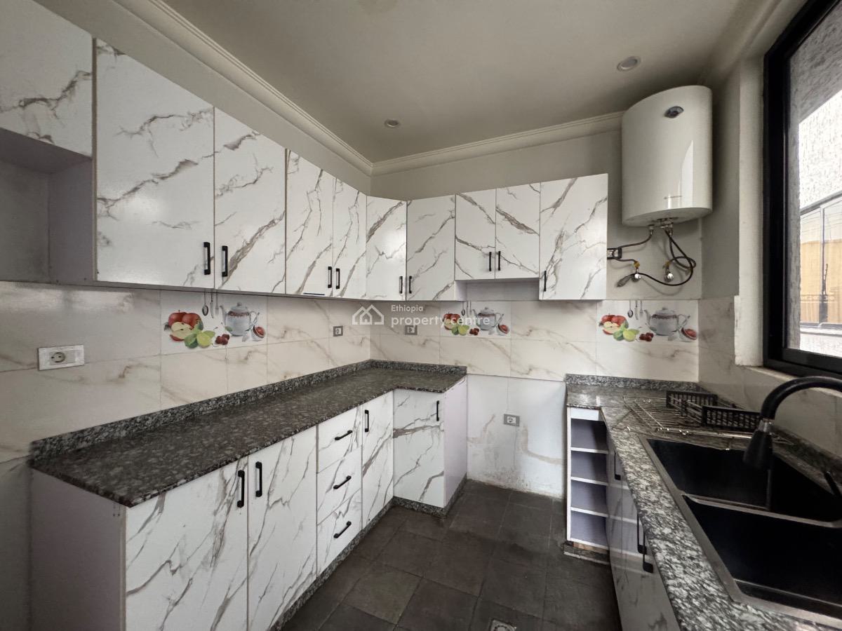 Comfortable 5 Bedroom House, 10 Minutes Drive to Ics, Nifas Silk-lafto, Addis Ababa, House for Rent