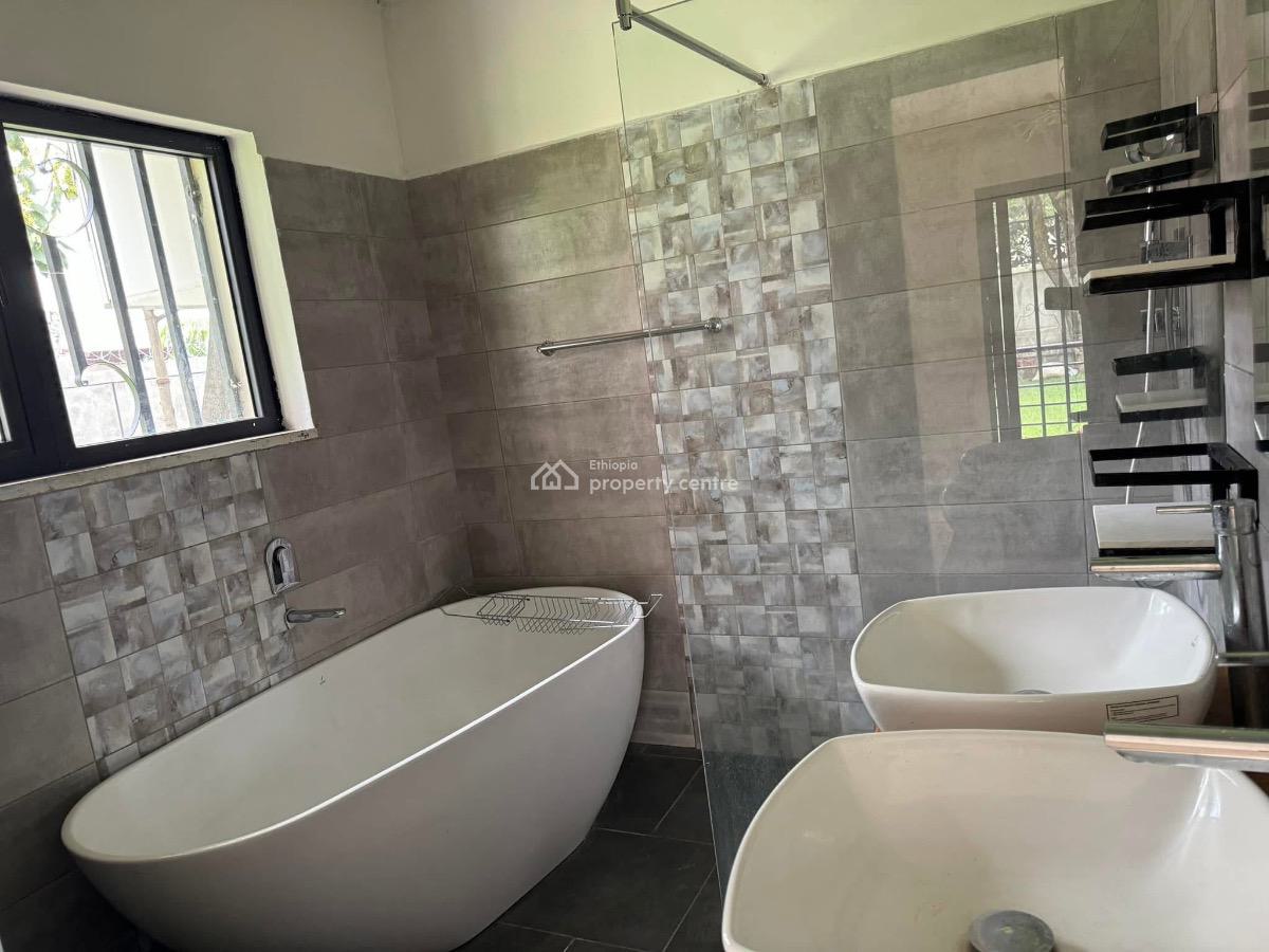 Renovated 3 Bedroom Villa, Oldairport, Lideta, Addis Ababa, House for Rent