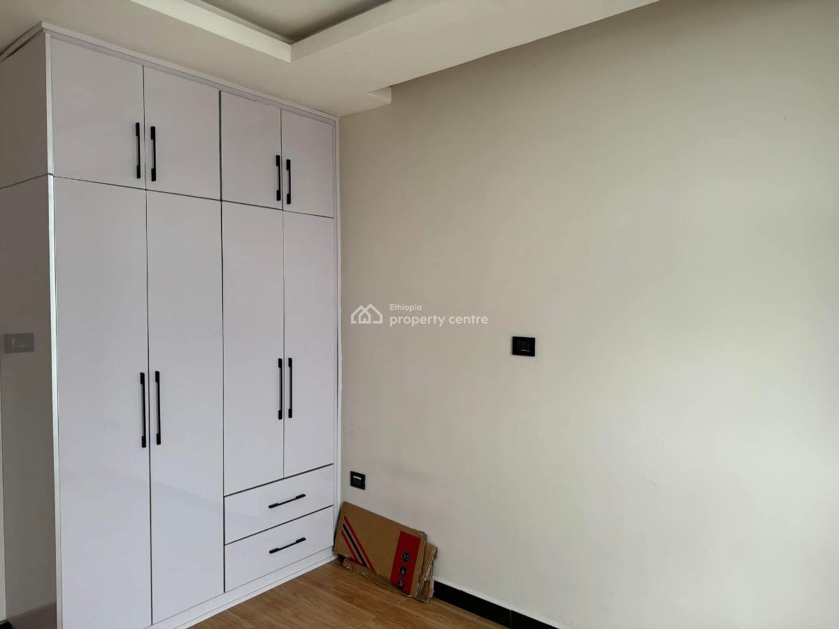 Well Kept 3 Bedroom Apartment, Meskel Flower, Kirkos, Addis Ababa, Apartment for Rent