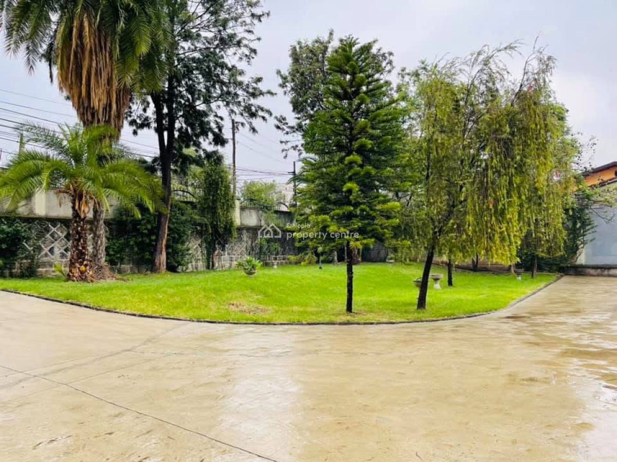 Spacious 3 Bedroom Villa, Meskel Flower, Kirkos, Addis Ababa, House for Rent
