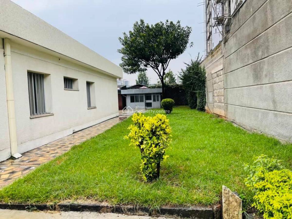 Spacious 3 Bedroom Villa, Meskel Flower, Kirkos, Addis Ababa, House for Rent