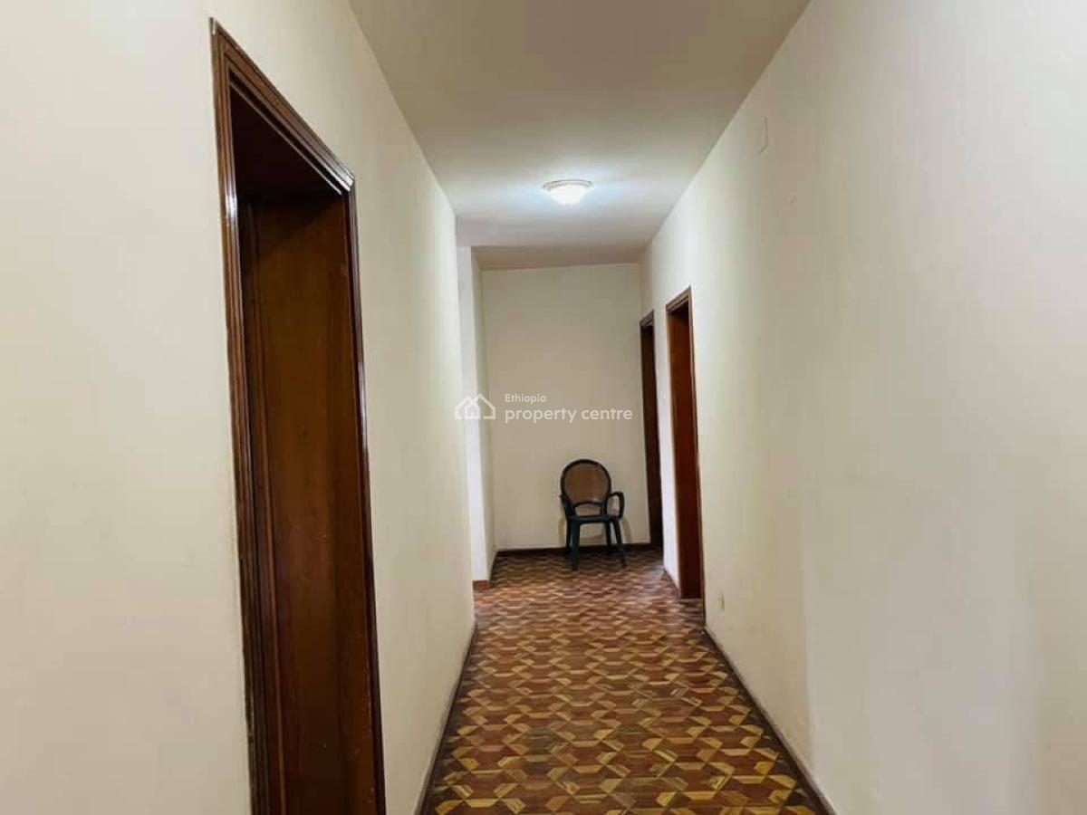 Spacious 3 Bedroom Villa, Meskel Flower, Kirkos, Addis Ababa, House for Rent