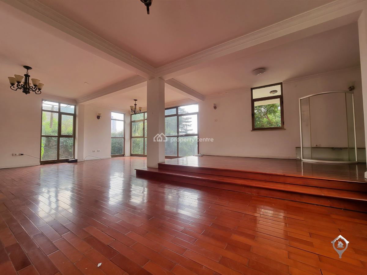 Elegant 4-bedroom Home -- Prime Location Near British Embassy, Yeka, Addis Ababa, House for Rent