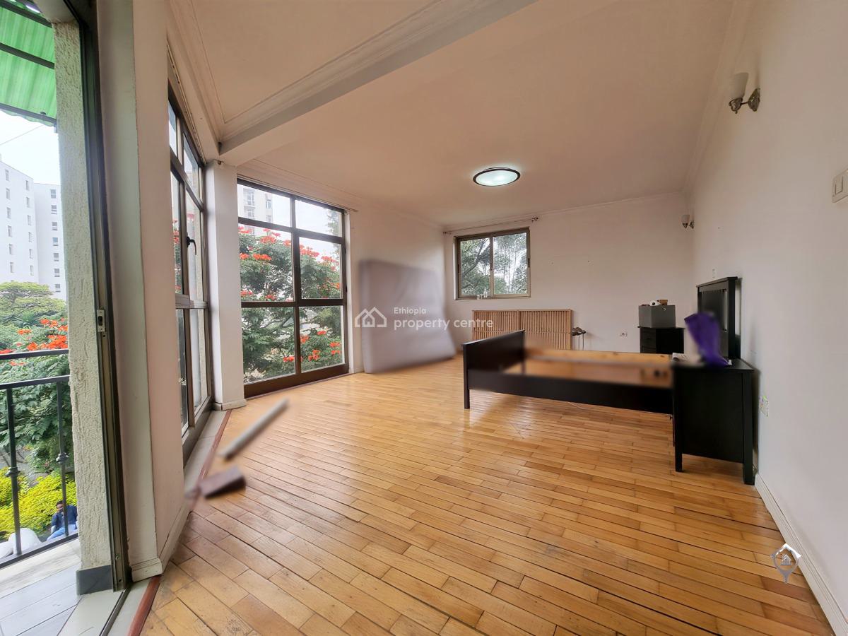 Elegant 4-bedroom Home -- Prime Location Near British Embassy, Yeka, Addis Ababa, House for Rent