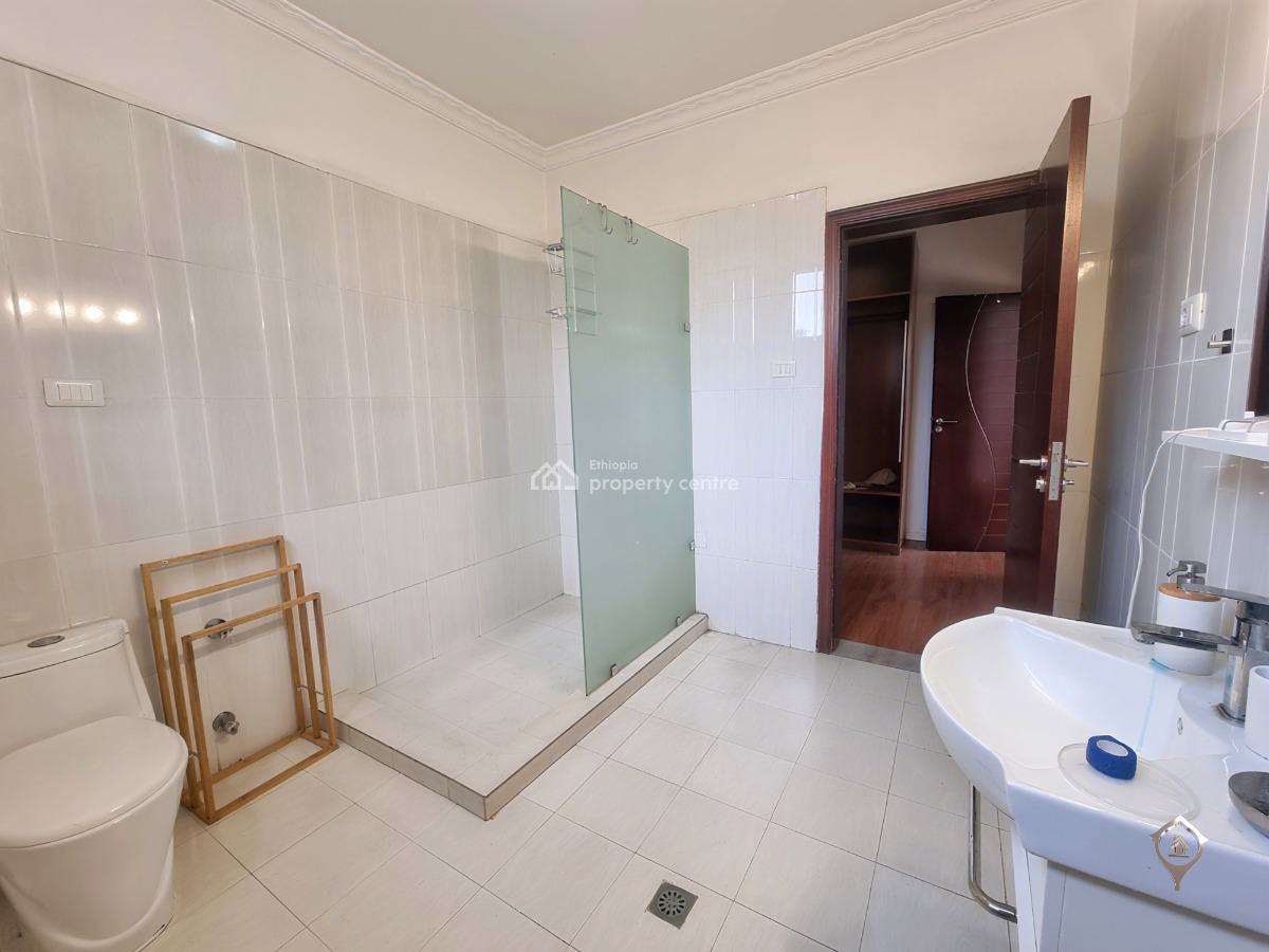 Elegant 4-bedroom Home -- Prime Location Near British Embassy, Yeka, Addis Ababa, House for Rent