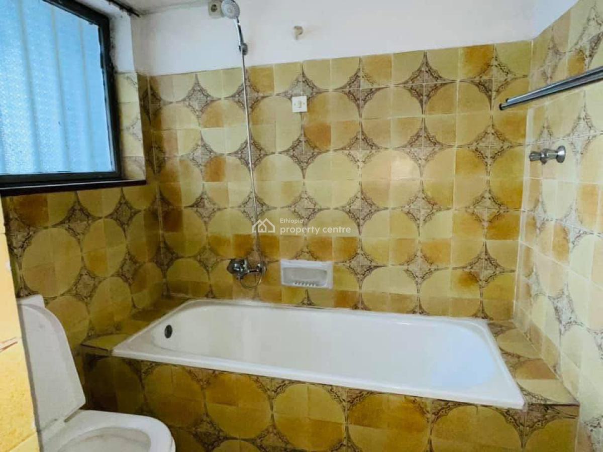 Spacious Villa, Bole, Bole, Addis Ababa, House for Rent