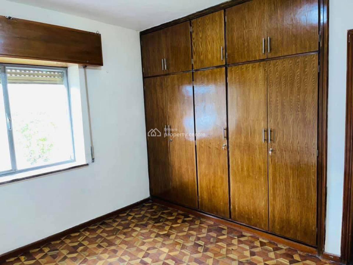 Spacious Villa, Bole, Bole, Addis Ababa, House for Rent