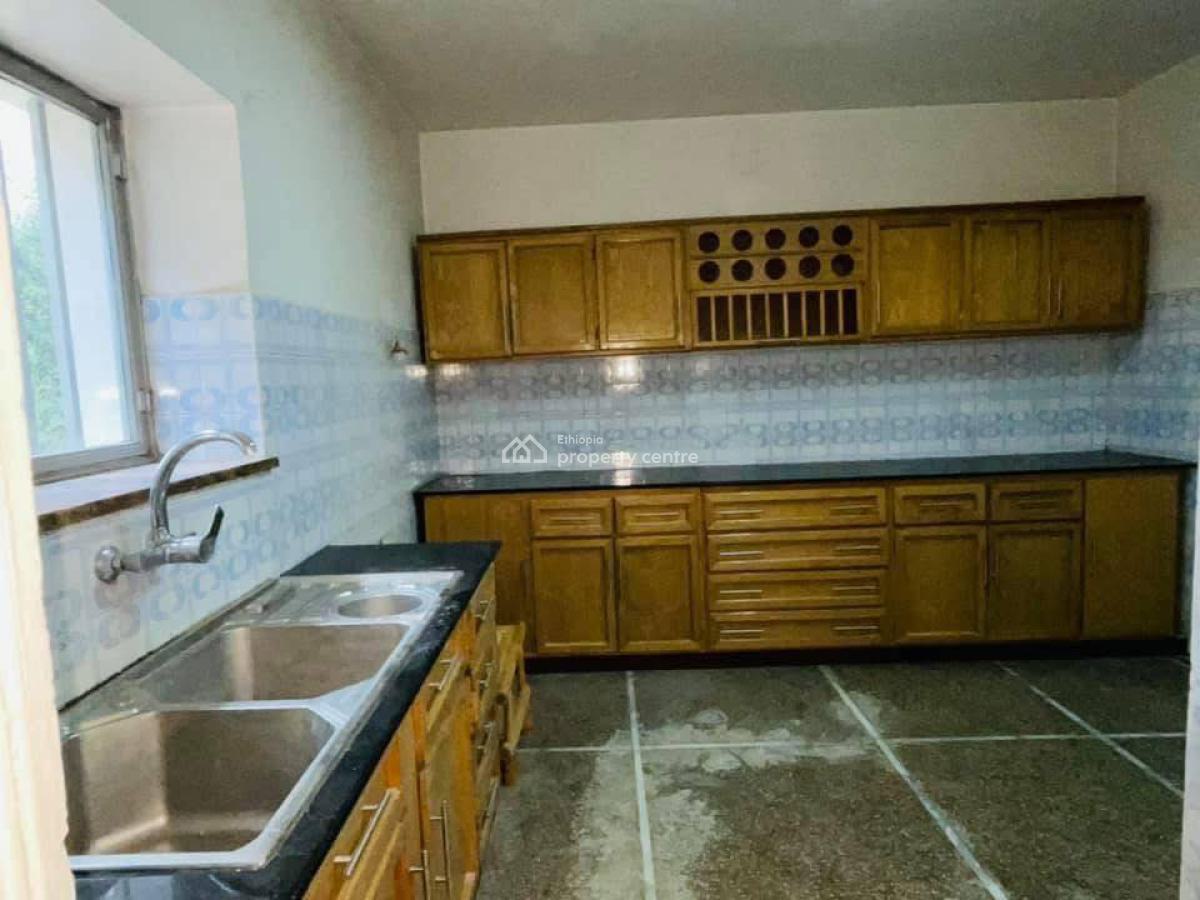 Spacious Villa, Bole, Bole, Addis Ababa, House for Rent