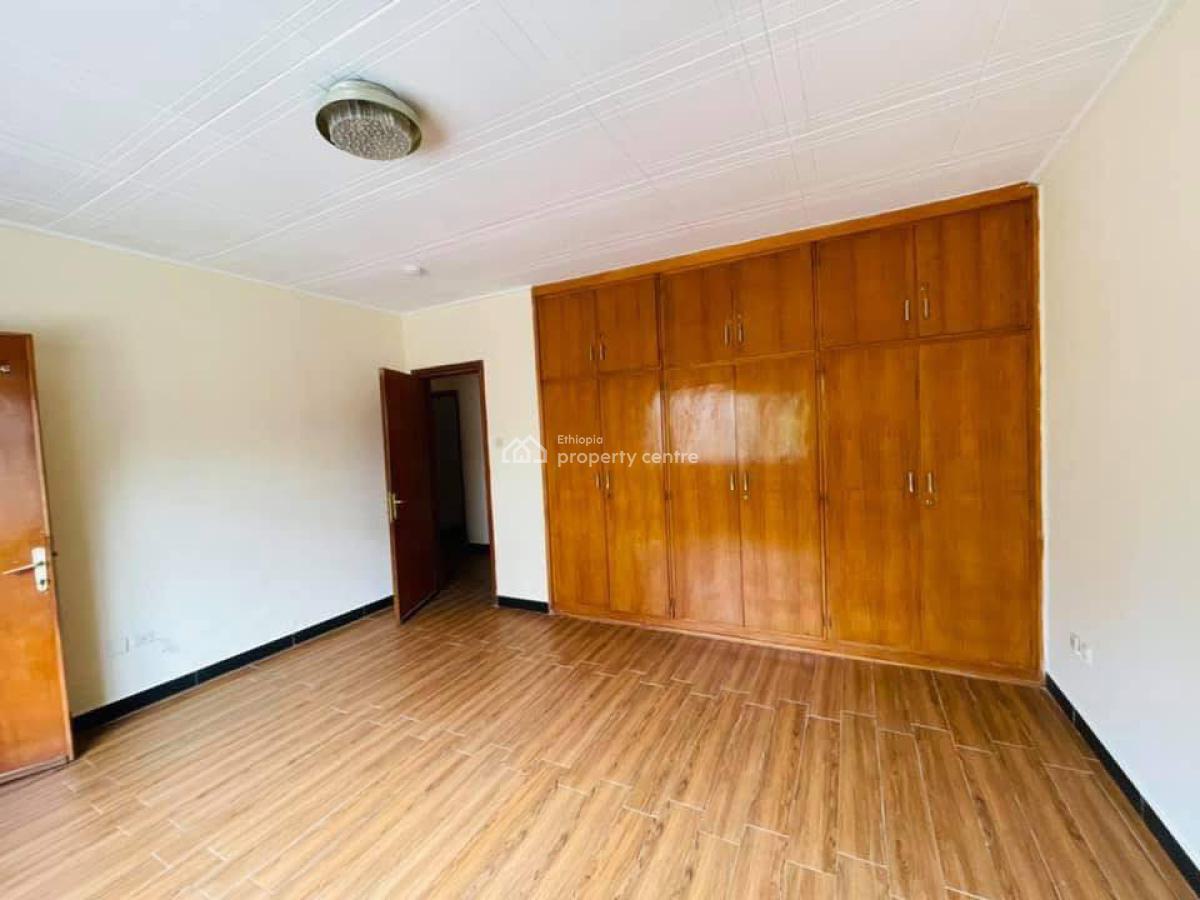 Sunlit 3 Bedroom Villa, Bole, Bole, Addis Ababa, House for Rent