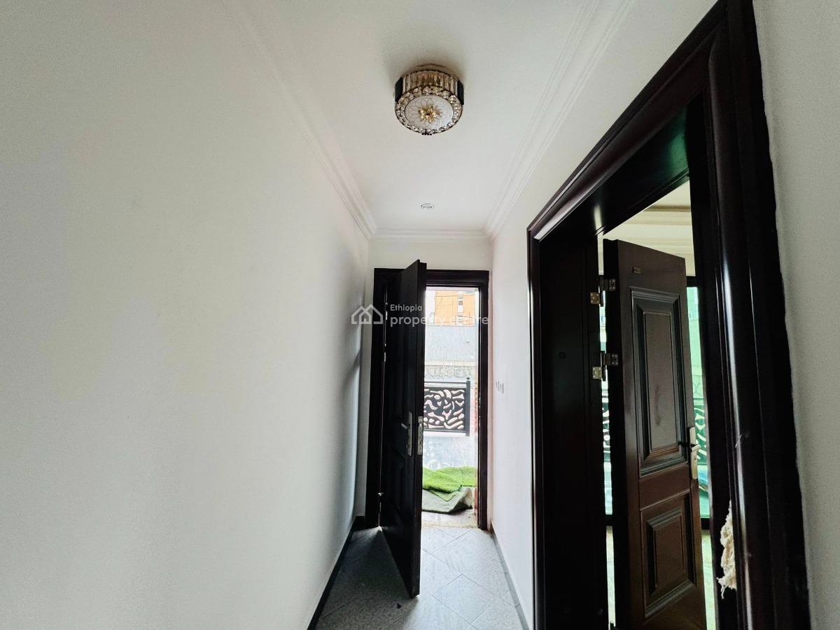 Renovated 3 Bedroom Villa, Kirkos, Kirkos, Addis Ababa, House for Sale