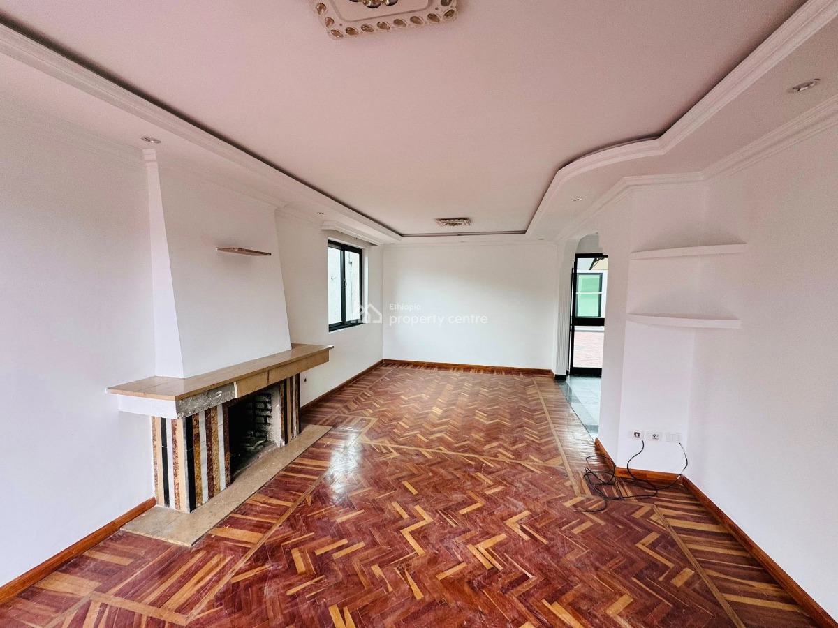 Renovated 3 Bedroom Villa, Kirkos, Kirkos, Addis Ababa, House for Sale