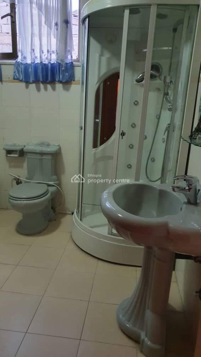 G+1 5 Bedroom Family Home, Lideta, Lideta, Addis Ababa, House for Sale