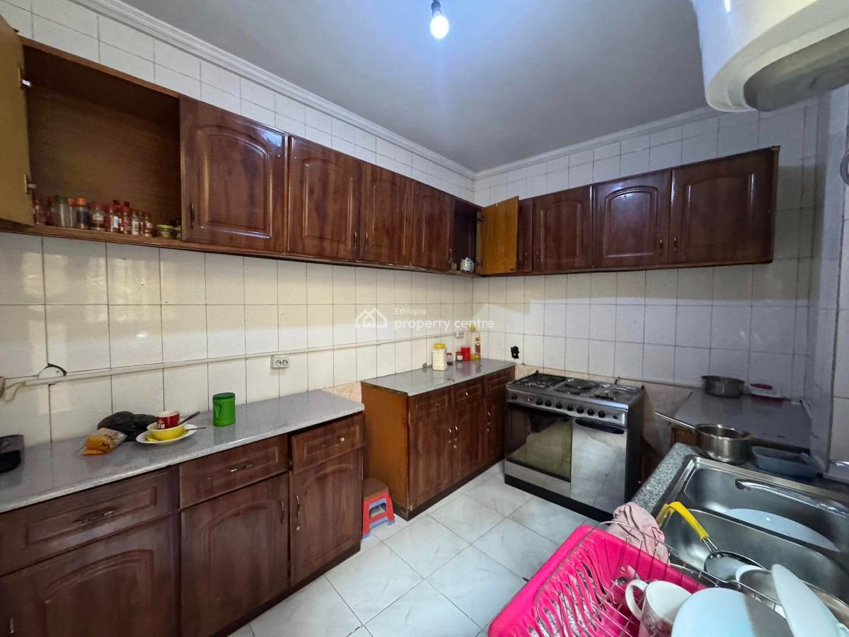 : 300sqm 4 Bedroom House, Bole, Bole, Addis Ababa, House for Sale
