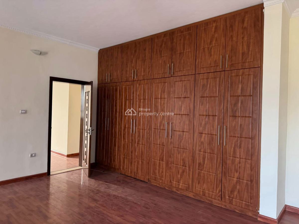Gracefully Designed 5 Bedroom, Yeka, Yeka, Addis Ababa, House for Rent