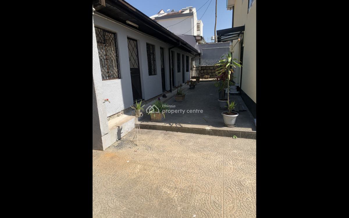 3 Bedroom House Near Ics Bisrate Gebriel, Bisrate Gebriel, Nifas Silk-lafto, Addis Ababa, House for Rent