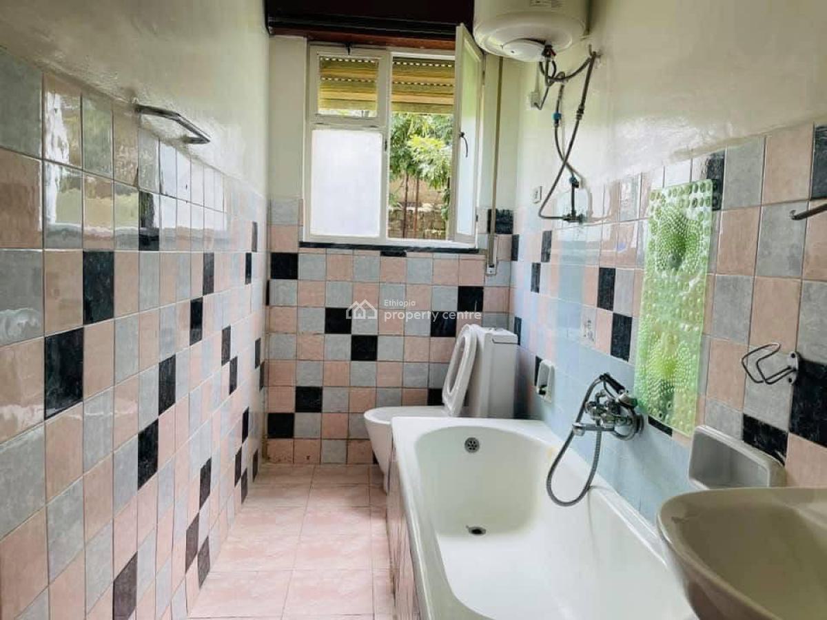 Extremely Well Maintained 3 Bedroom Villa, Yeka, Yeka, Addis Ababa, House for Rent
