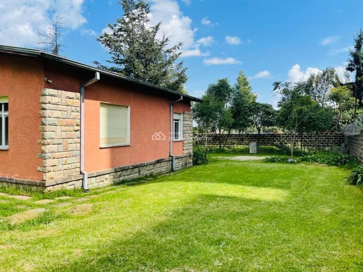 Extremely Well Maintained 3 Bedroom Villa, Yeka, Yeka, Addis Ababa, House for Rent