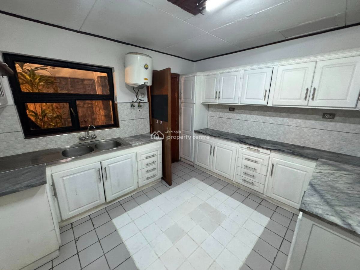 Spacious Garden 3 Bedroom Villa, Bole, Bole, Addis Ababa, Apartment for Rent