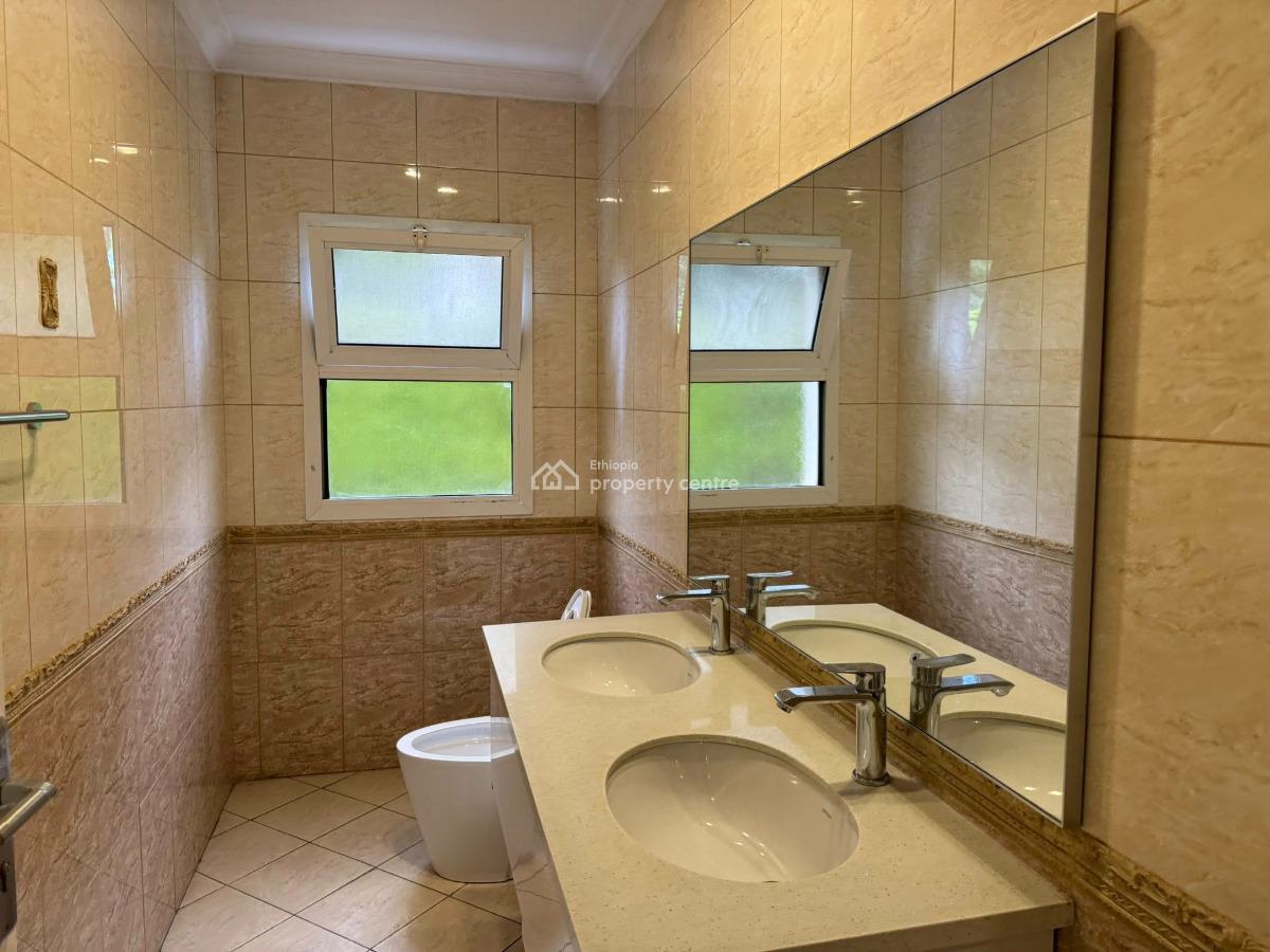 Extraordinary 5 Bedroom Villa, Yeka, Yeka, Addis Ababa, House for Rent