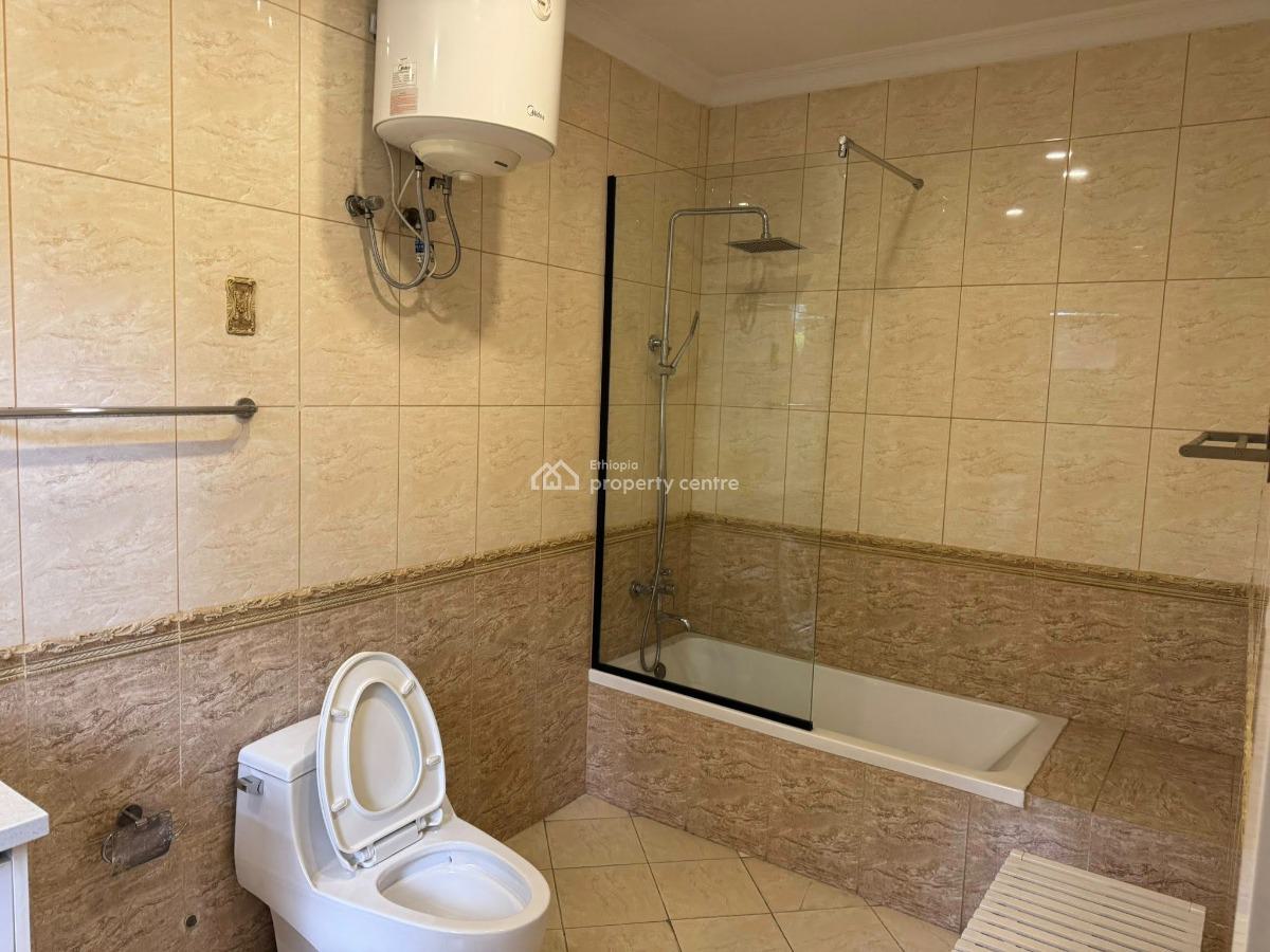 Extraordinary 5 Bedroom Villa, Yeka, Yeka, Addis Ababa, House for Rent