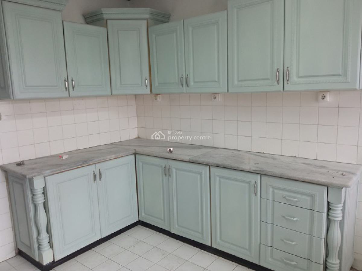 a Beautiful Old House Inscribed in a Big Compound., Nifas Silk-lafto, Addis Ababa, House for Rent