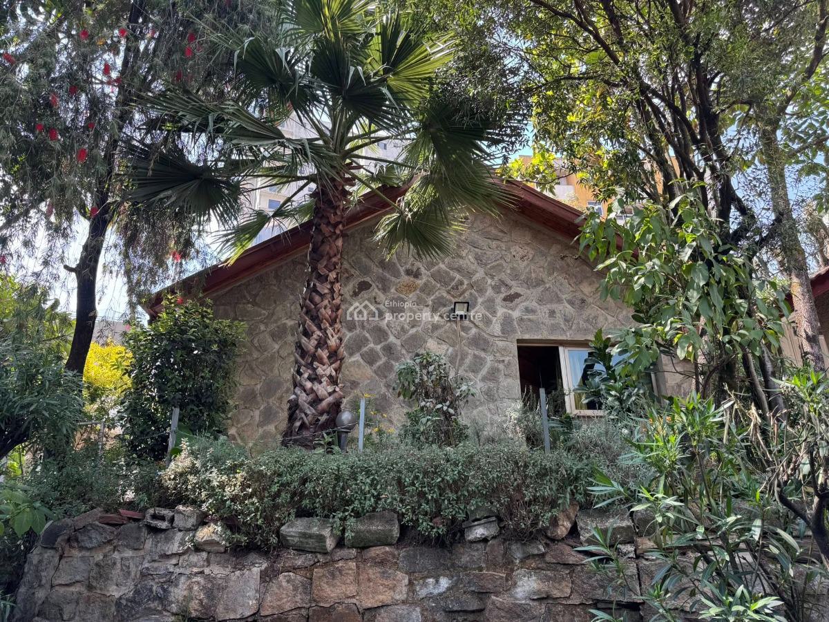 Uniquely Designed 5 Bedroom Family Home, Kirkos, Kirkos, Addis Ababa, House for Rent