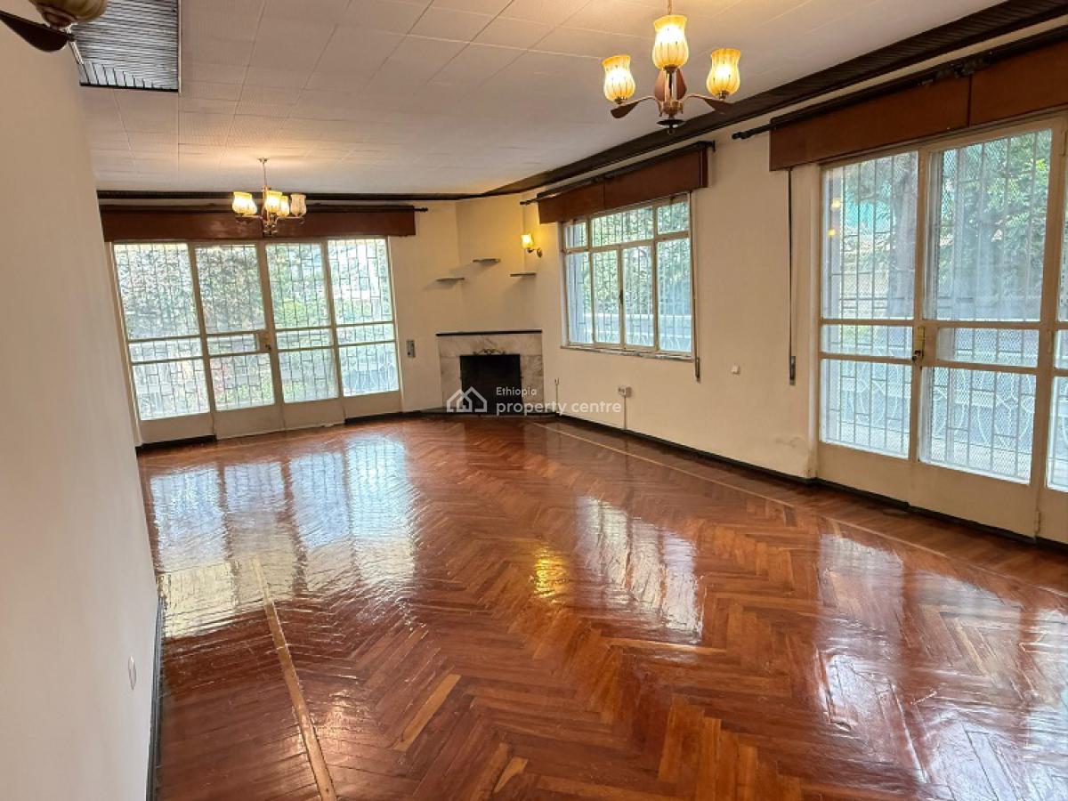 a Beautiful Old House Inscribed in a Big Compound., Nifas Silk-lafto, Addis Ababa, House for Rent