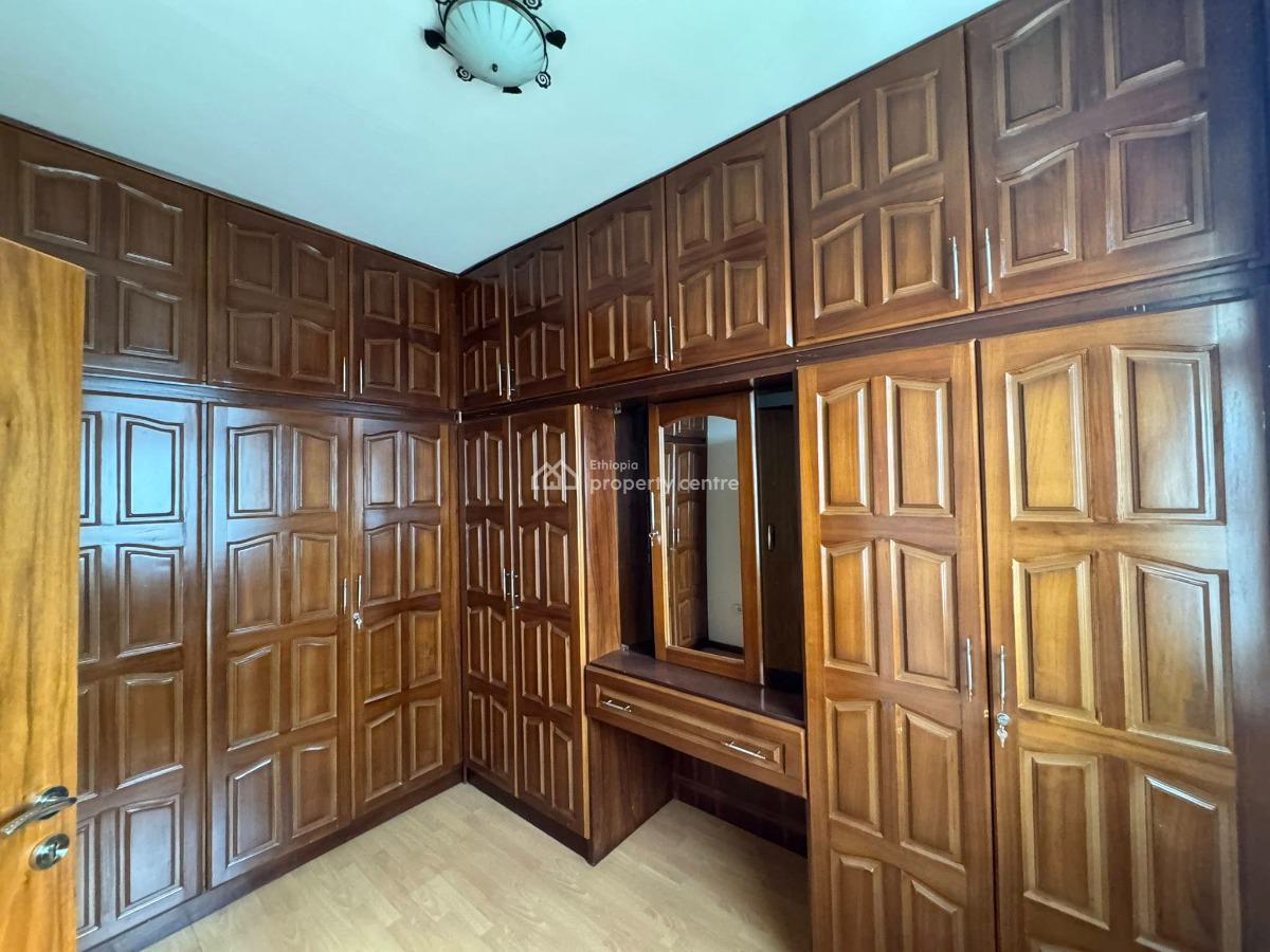 Modern 4 Bedroom Family Home, Lideta, Lideta, Addis Ababa, House for Rent