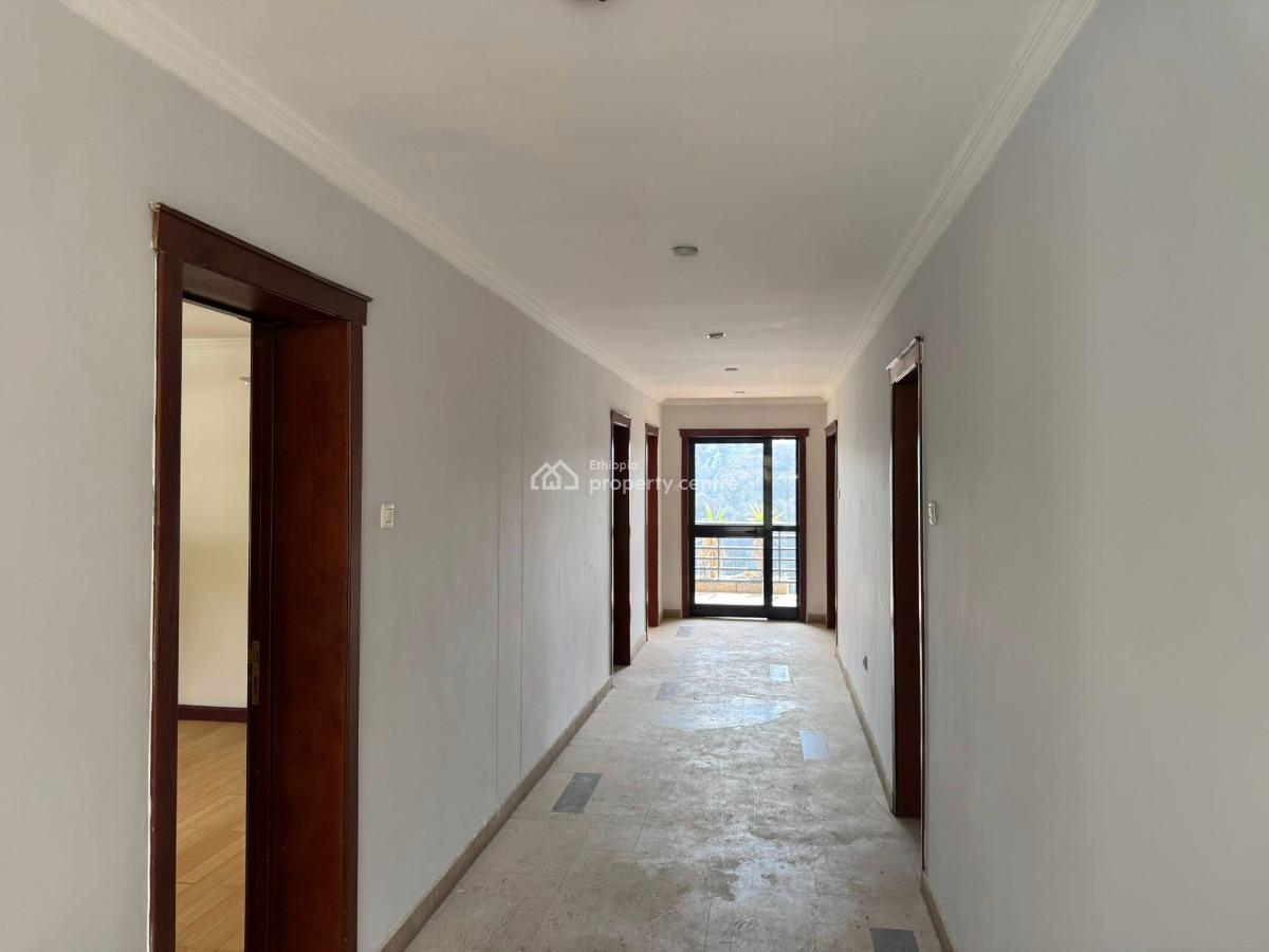 Luxurious 5 Bedrooms Family Home, Gullele, Gullele, Addis Ababa, House for Rent