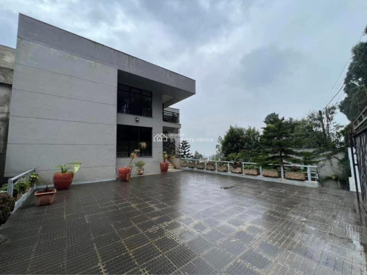Luxurious 5 Bedrooms Family Home, Gullele, Gullele, Addis Ababa, House for Rent