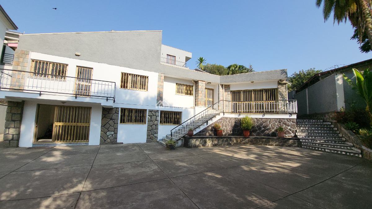 Ground Villa with Garden and Huge Compound -- Ideal for Family Living, Yeka, Yeka, Addis Ababa, Detached Bungalow for Rent