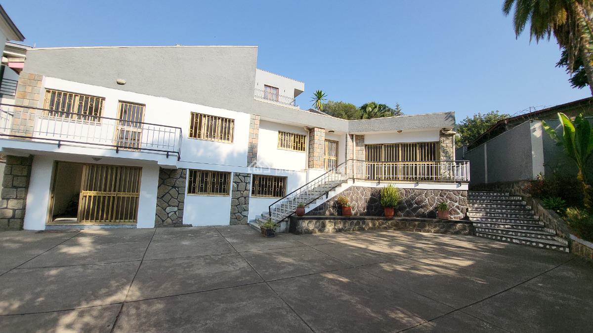 Ground Villa with Garden and Huge Compound -- Ideal for Family Living, Yeka, Yeka, Addis Ababa, Detached Bungalow for Rent