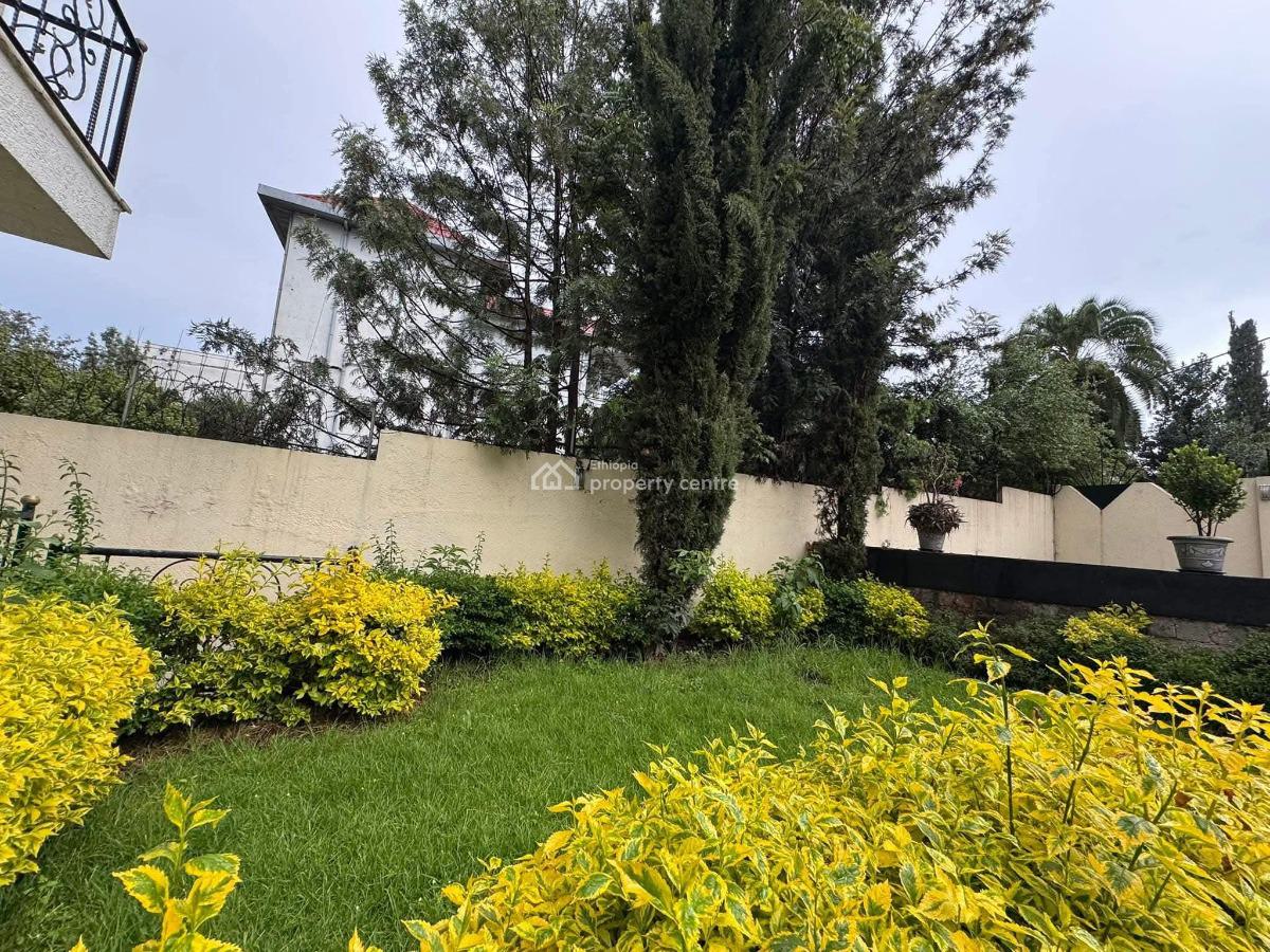 Family Residence Located in Oldairport Addis Ababa, Ethiopia, Old Airport, Nifas Silk-lafto, Addis Ababa, Semi-detached Bungalow for Rent