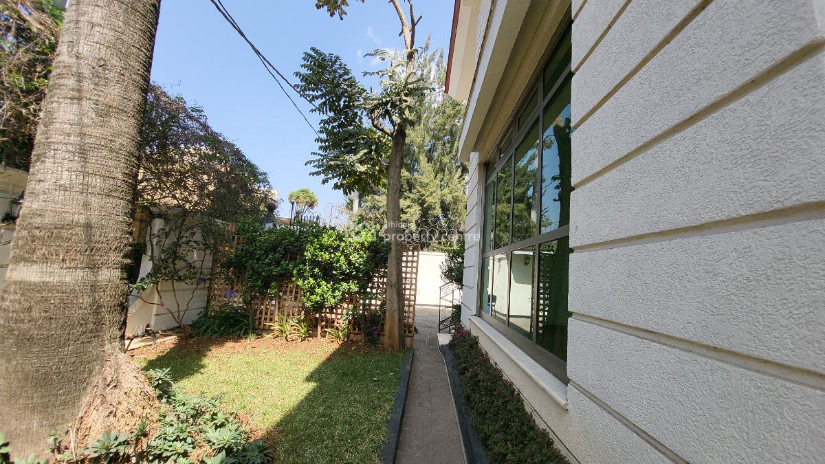 Luxury 4 Bedroom-- Ideal for Diplomats & Embassy Staf, Bole, Bole, Addis Ababa, Detached Duplex for Rent