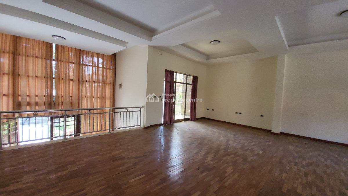 Luxury Stand-alone Home -- Expat / Embassy Preferred  Bole, Bole, Bole, Addis Ababa, Semi-detached Duplex for Rent