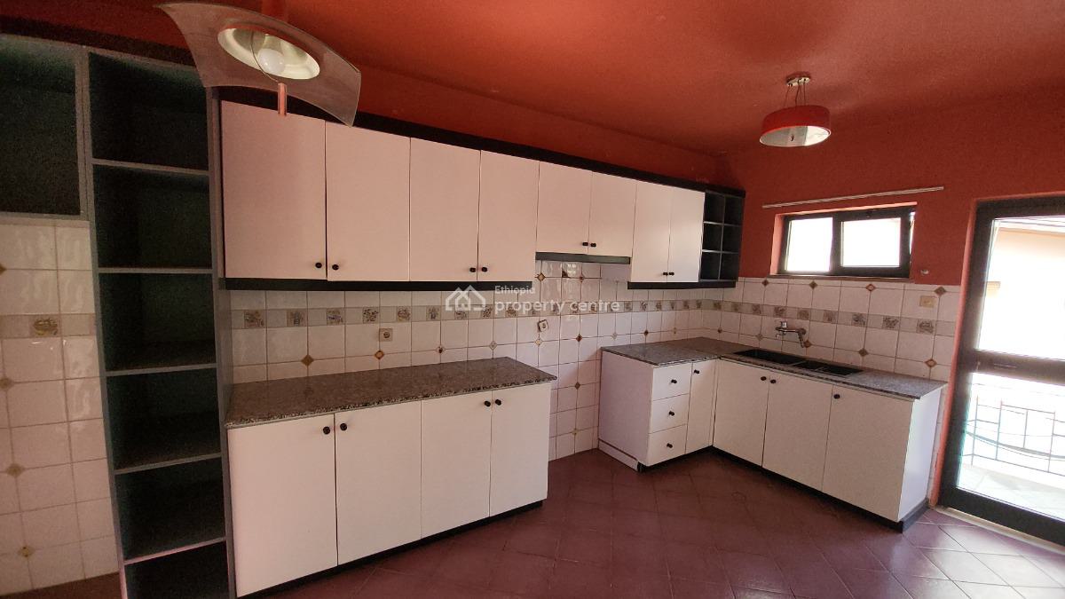 High-end 4-bedroom Luxury Home in Prime Bole Location, Bole, Bole, Addis Ababa, Terraced Duplex for Rent