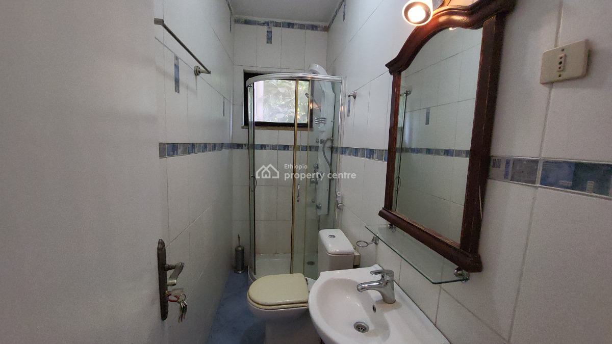 High-end 4-bedroom Luxury Home in Prime Bole Location, Bole, Bole, Addis Ababa, Terraced Duplex for Rent