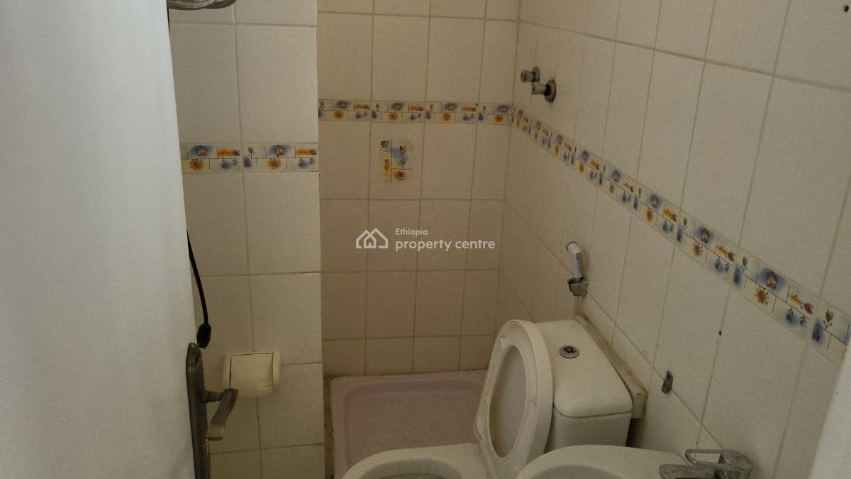 High-end 4-bedroom Luxury Home in Prime Bole Location, Bole, Bole, Addis Ababa, Terraced Duplex for Rent