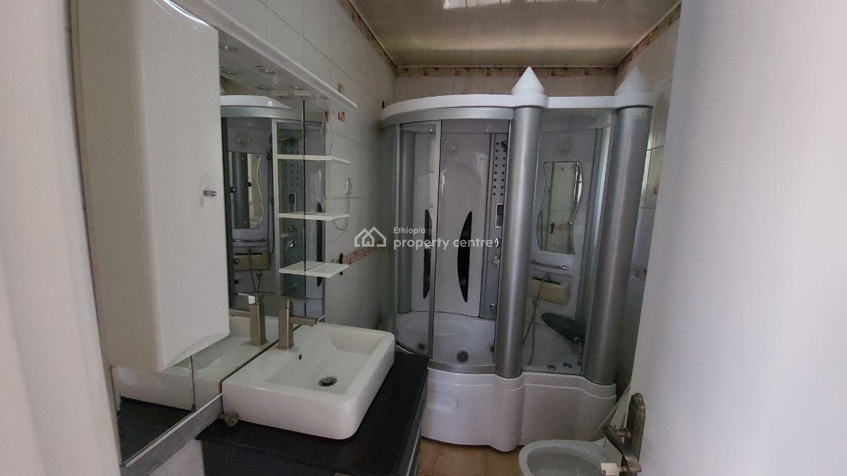 High-end 4-bedroom Luxury Home in Prime Bole Location, Bole, Bole, Addis Ababa, Terraced Duplex for Rent