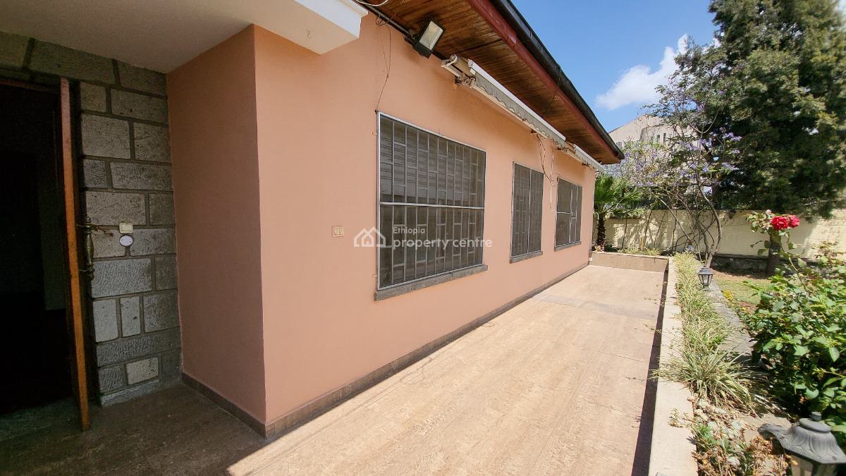 Prestigious Embassy Residence in a Prime, Green Setting, Sarbet, Nifas Silk-lafto, Addis Ababa, Terraced Bungalow for Rent