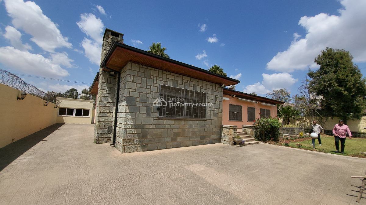 Prestigious Embassy Residence in a Prime, Green Setting, Sarbet, Nifas Silk-lafto, Addis Ababa, Terraced Bungalow for Rent