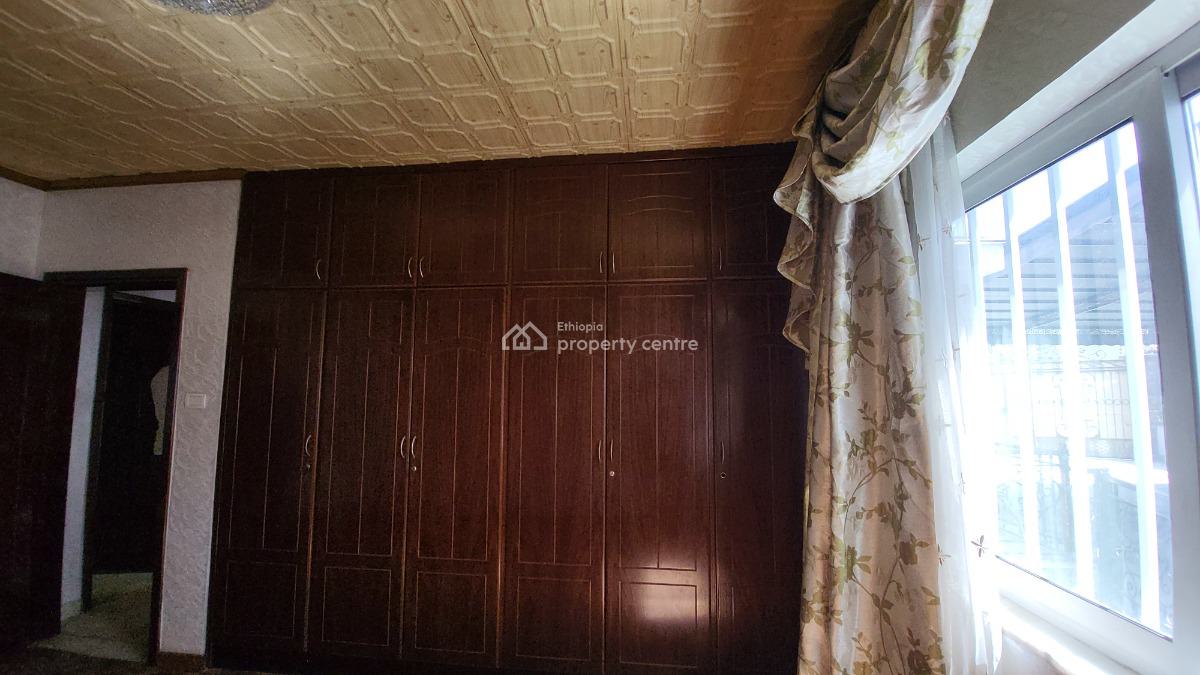 Prime Family Villa -- Walking Distance to Ics, Near to Ics, Nifas Silk-lafto, Addis Ababa, Terraced Bungalow for Rent