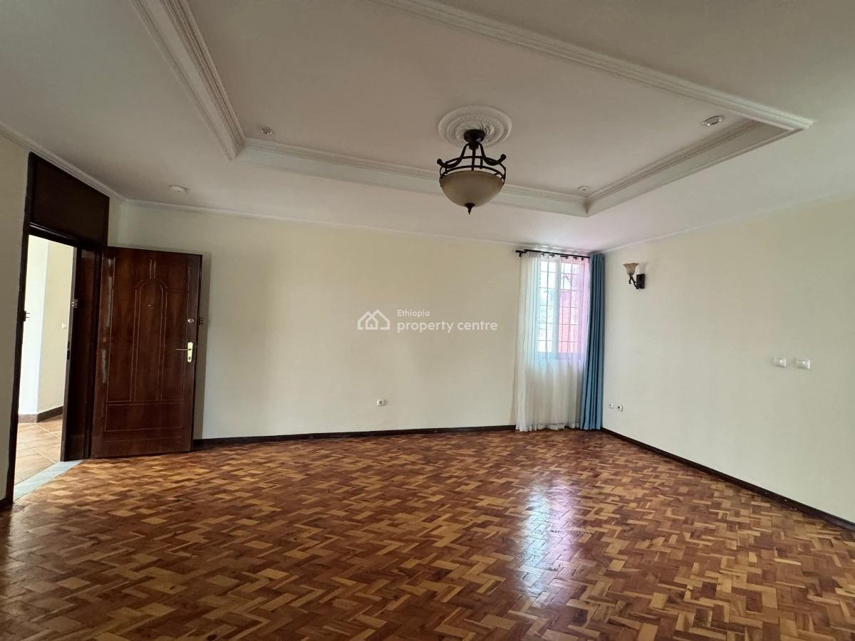 𝐂𝐡𝐚𝐫𝐦𝐢𝐧𝐠 𝐅𝐚𝐦𝐢𝐥𝐲 𝐑𝐞𝐬𝐢𝐝𝐞𝐧𝐜𝐞  𝐏𝐢𝐲𝐚𝐬𝐚  𝐂𝐞, Piyasa Semen Hotel Area, Arada, Addis Ababa, Terraced Duplex for Rent