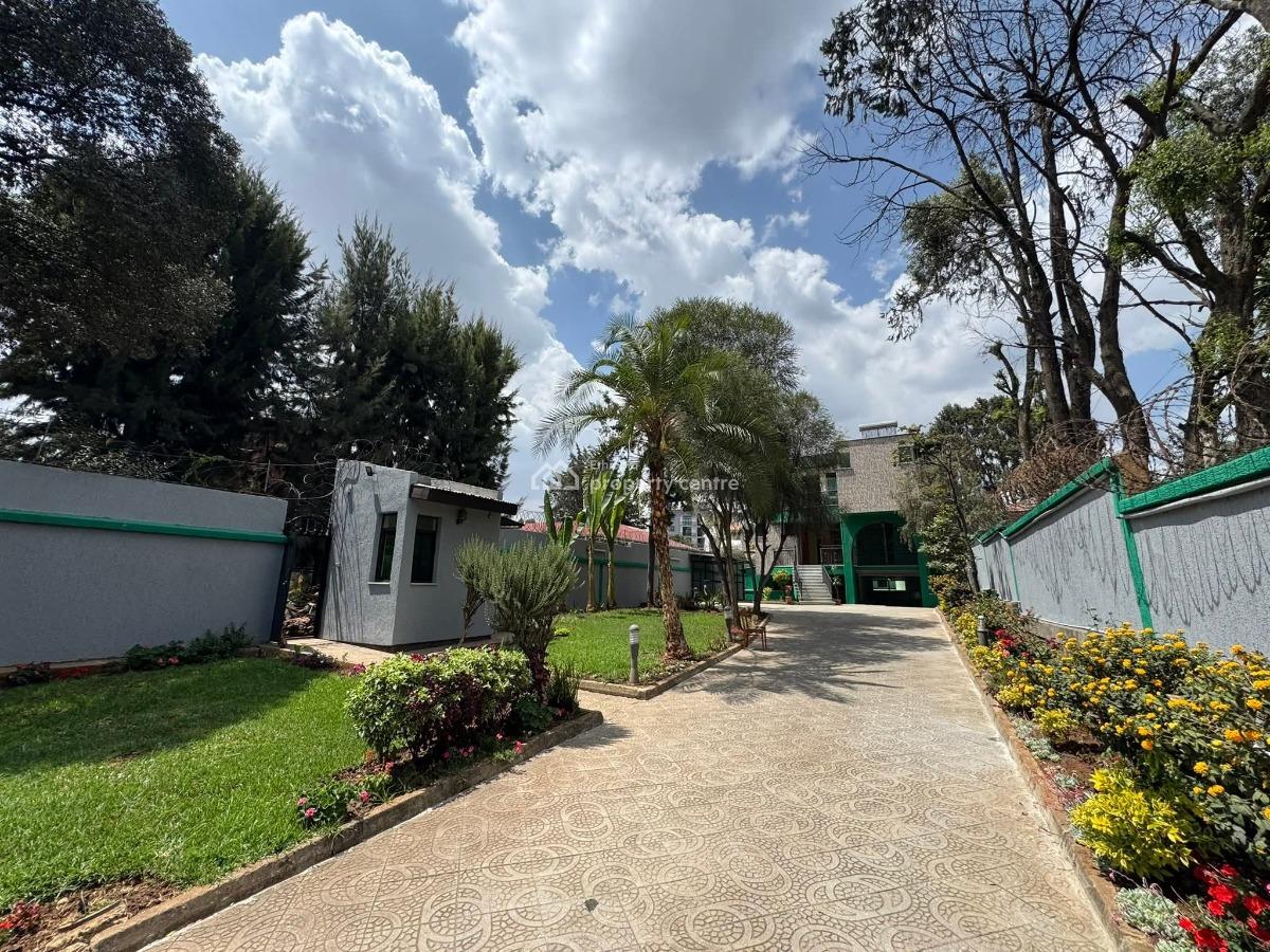 𝐂𝐡𝐚𝐫𝐦𝐢𝐧𝐠 𝐅𝐚𝐦𝐢𝐥𝐲 𝐑𝐞𝐬𝐢𝐝𝐞𝐧𝐜𝐞  𝐏𝐢𝐲𝐚𝐬𝐚  𝐂𝐞, Piyasa Semen Hotel Area, Arada, Addis Ababa, Terraced Duplex for Rent